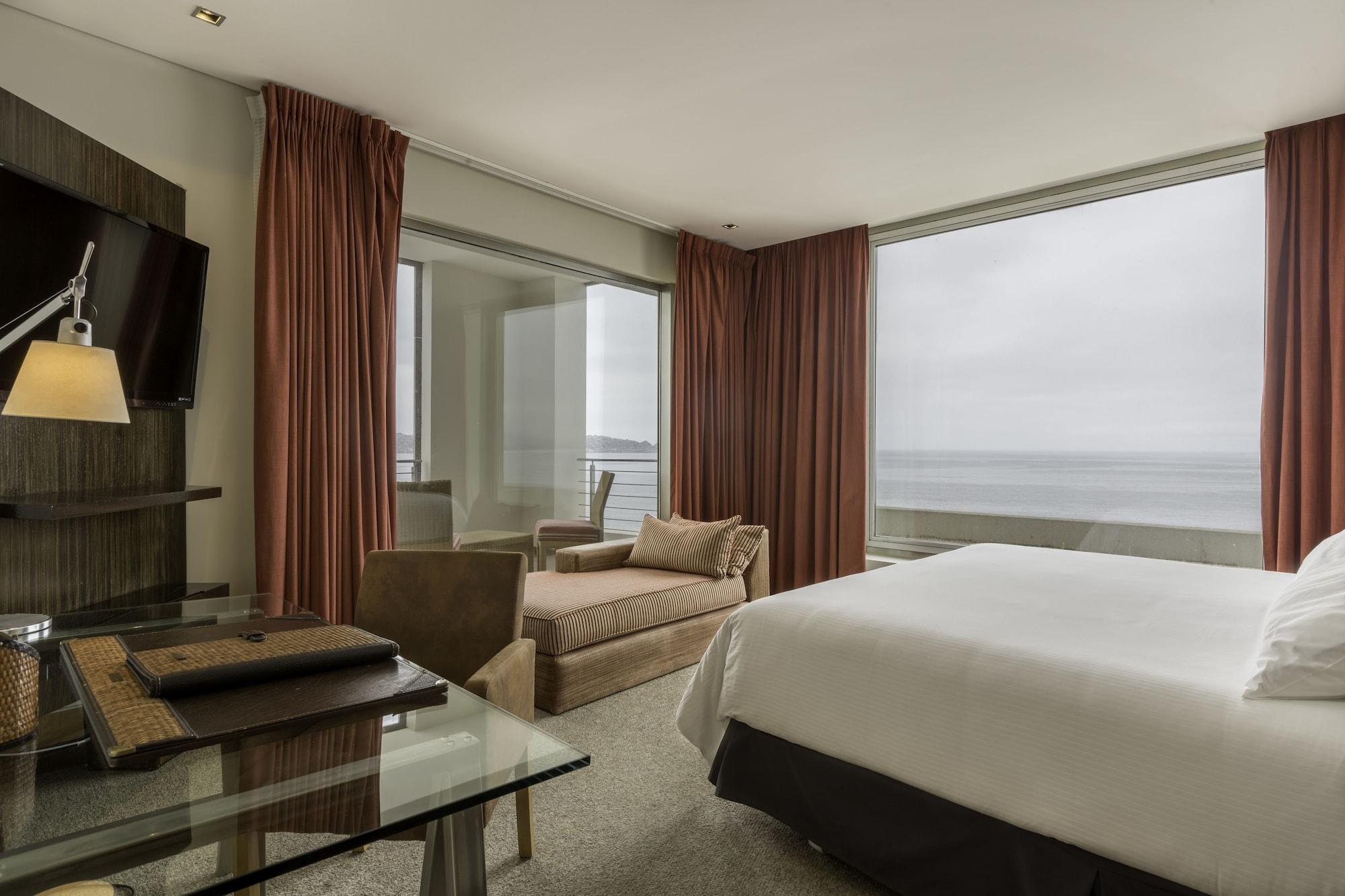 Enjoy Coquimbo Hotel Bagian luar foto A room at the hotel