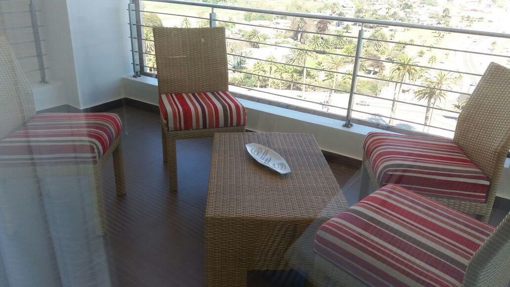 Enjoy Coquimbo Hotel Bagian luar foto A balcony in a hotel