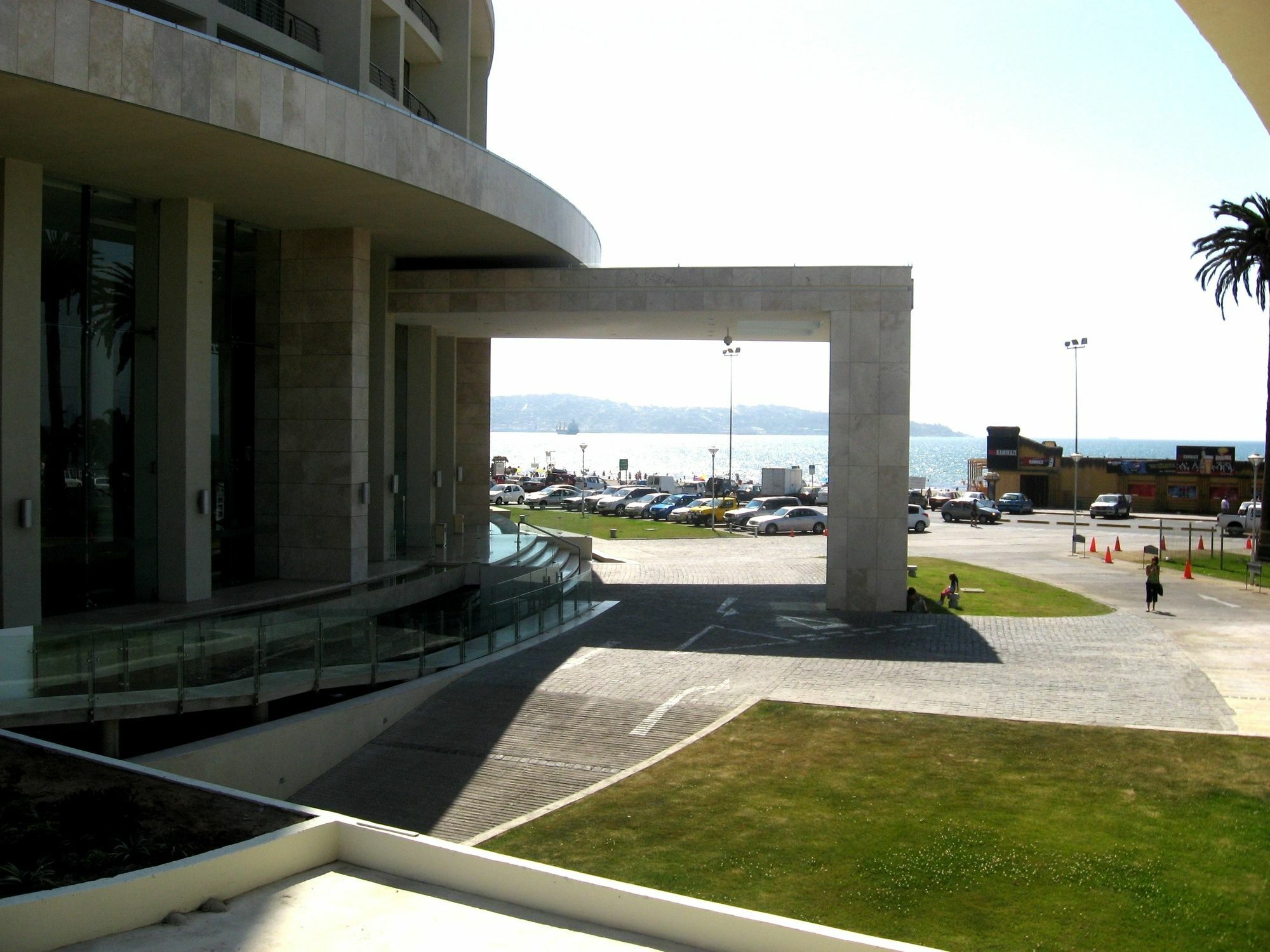 Enjoy Coquimbo Hotel Bagian luar foto The entrance of the museum