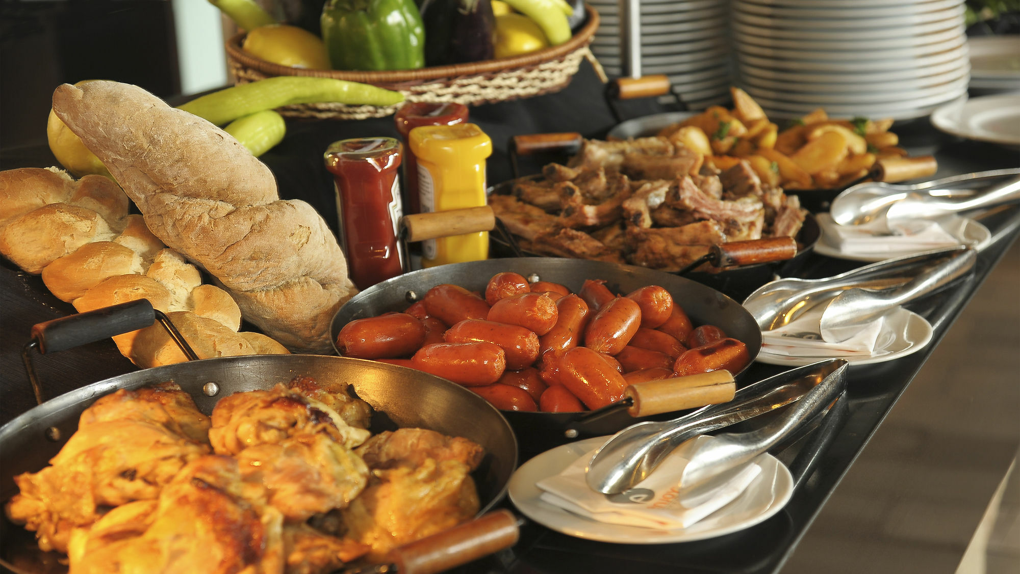 Enjoy Coquimbo Hotel Bagian luar foto A buffet