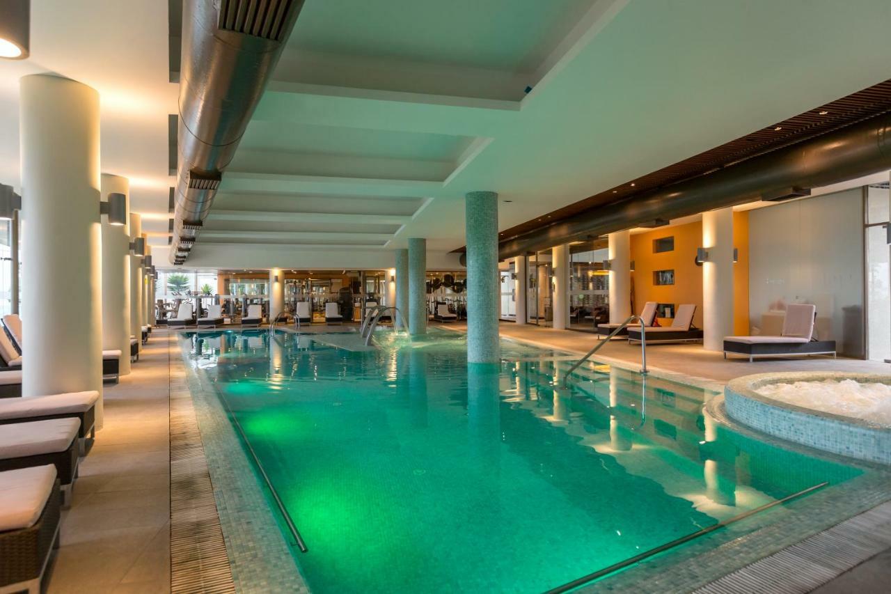 Enjoy Coquimbo Hotel Bagian luar foto The swimming pool at the hotel
